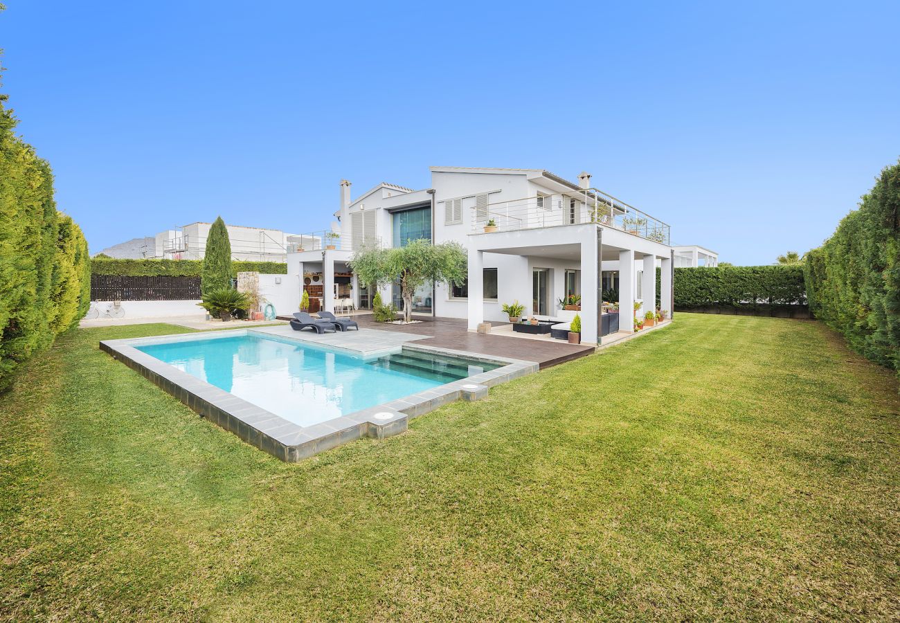 Villa en Puerto Pollensa - Villa Alfa
