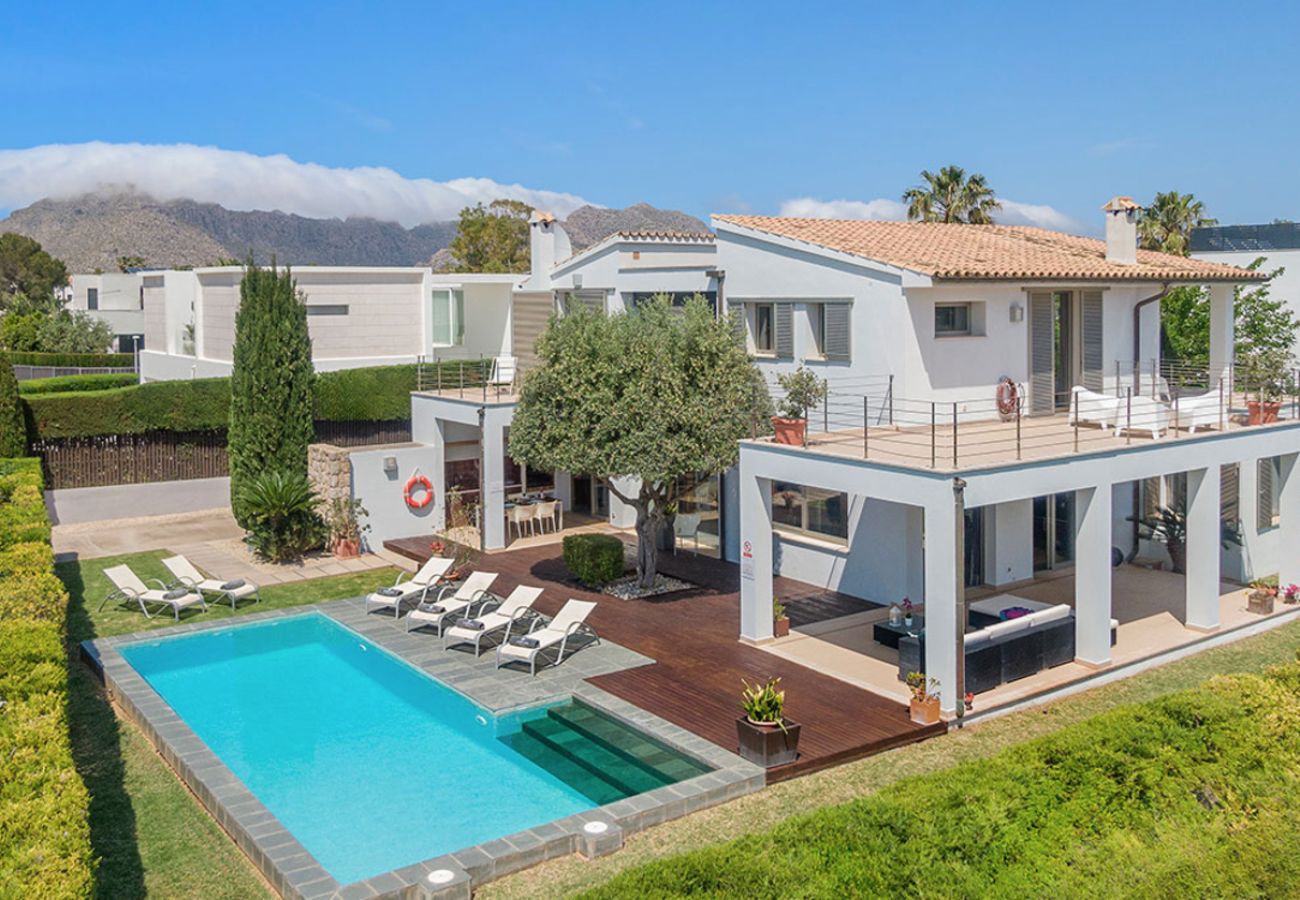 Villa en Puerto Pollensa - Villa Alfa