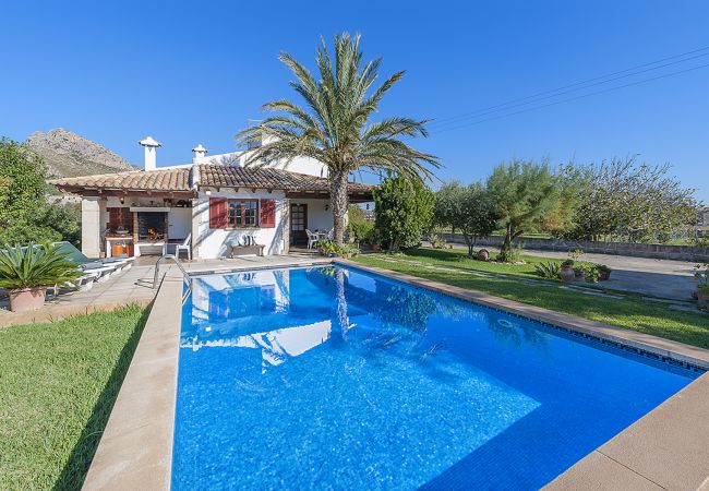  Villa with private pool in Siller