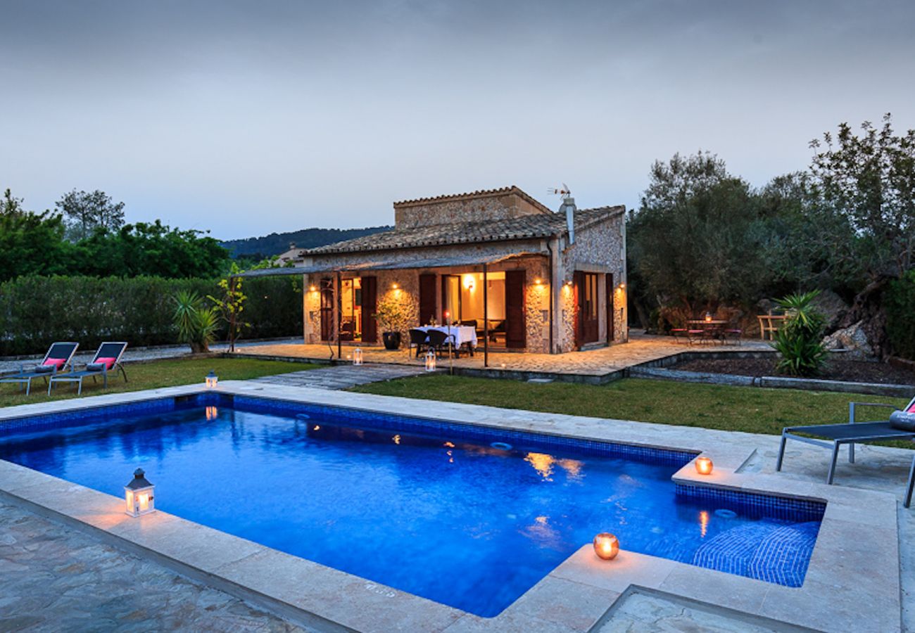  rustic villa with pool on the outskirts of pollensa